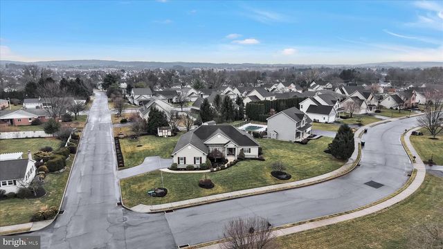 800 VICTORIA LN, Palmyra, PA 17078