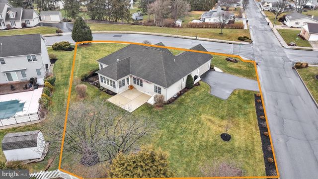 800 VICTORIA LN, Palmyra, PA 17078