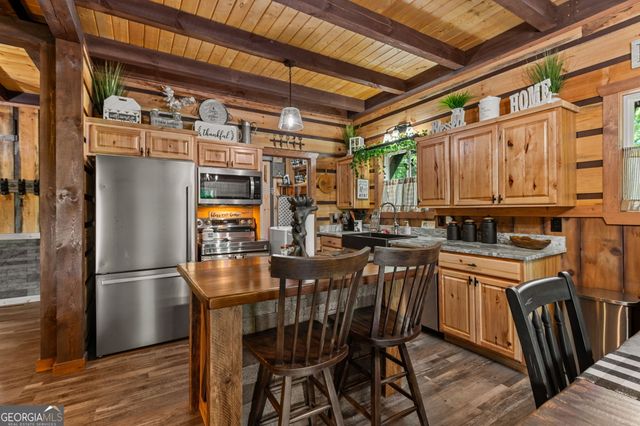 309 Elmwood Circle, Ellijay, GA 30540