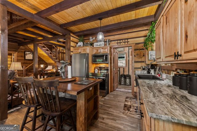 309 Elmwood Circle, Ellijay, GA 30540