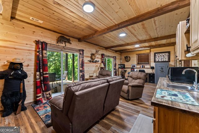 309 Elmwood Circle, Ellijay, GA 30540