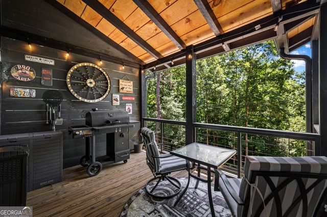 309 Elmwood Circle, Ellijay, GA 30540