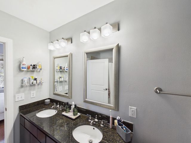 300 St Joseph Parkway 114, Houston, TX 77002