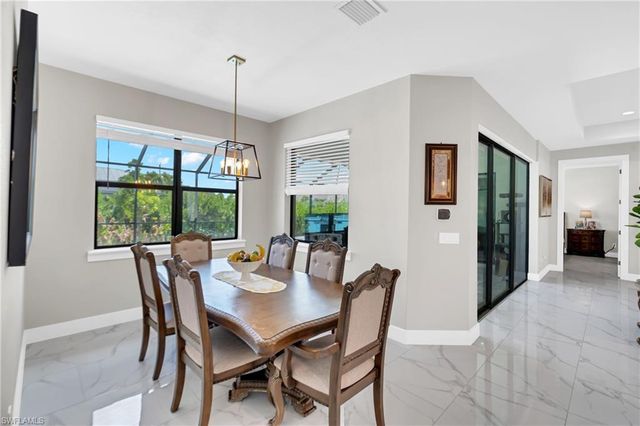 2827 SW 32nd ST, Cape Coral, FL 33914