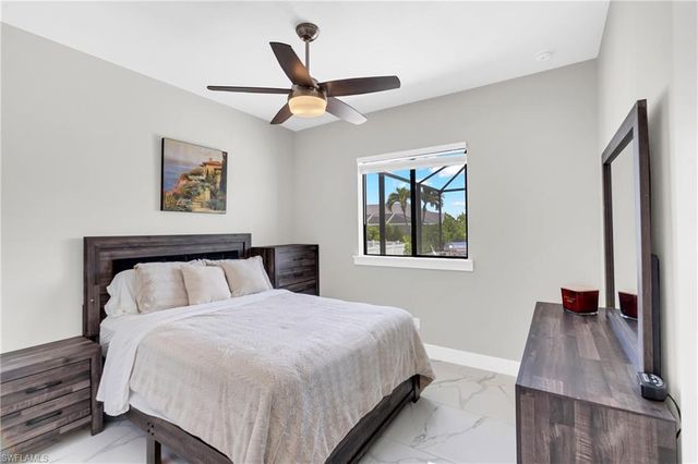 2827 SW 32nd ST, Cape Coral, FL 33914