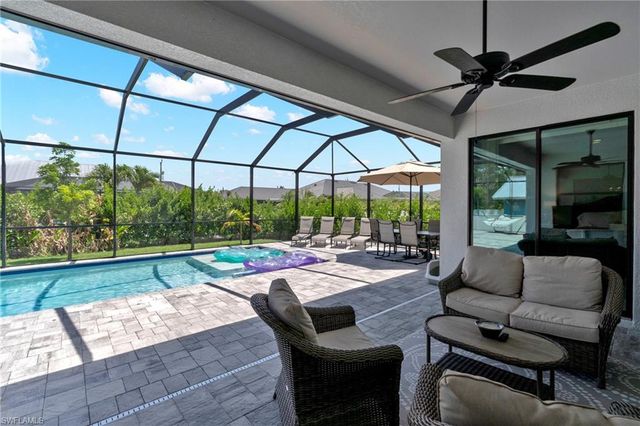 2827 SW 32nd ST, Cape Coral, FL 33914