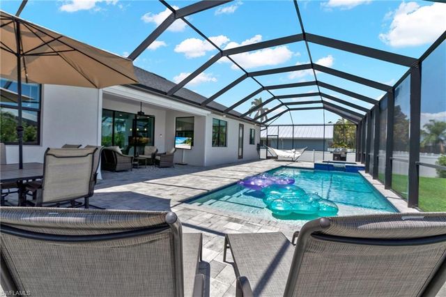 2827 SW 32nd ST, Cape Coral, FL 33914