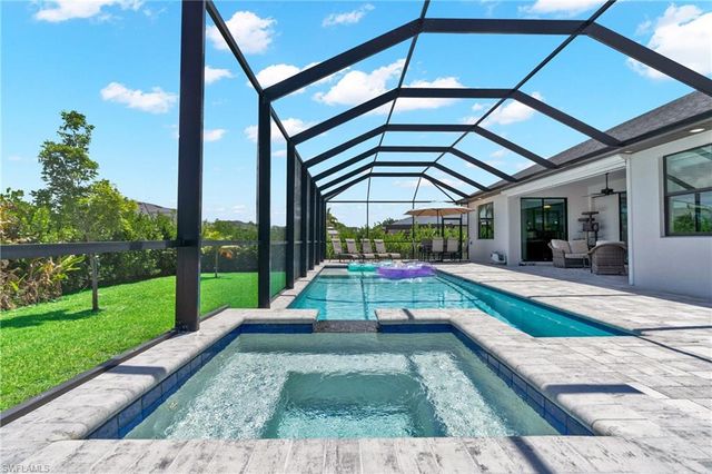 2827 SW 32nd ST, Cape Coral, FL 33914