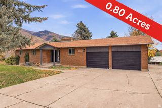 2702 E OAK HILLS DR, Layton, UT 84040