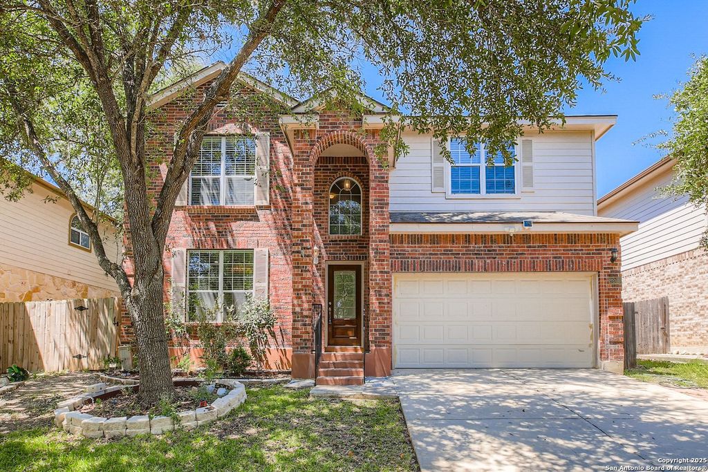 8202 Eagle Peak, Helotes, TX 78023
