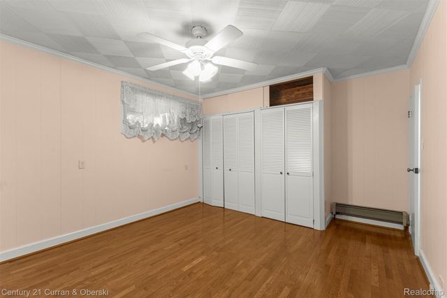 30150 Beechwood Street, Garden City, MI 48135