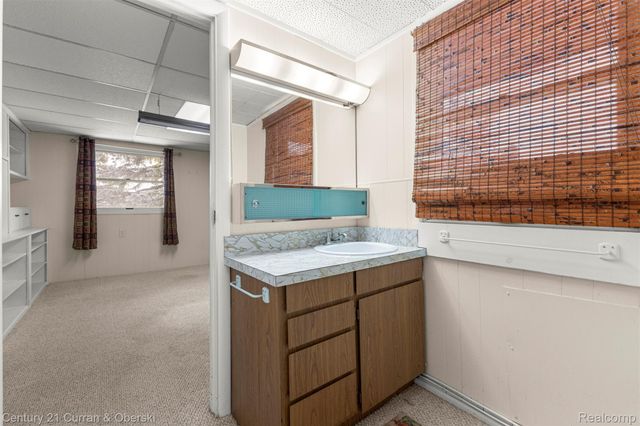 30150 Beechwood Street, Garden City, MI 48135