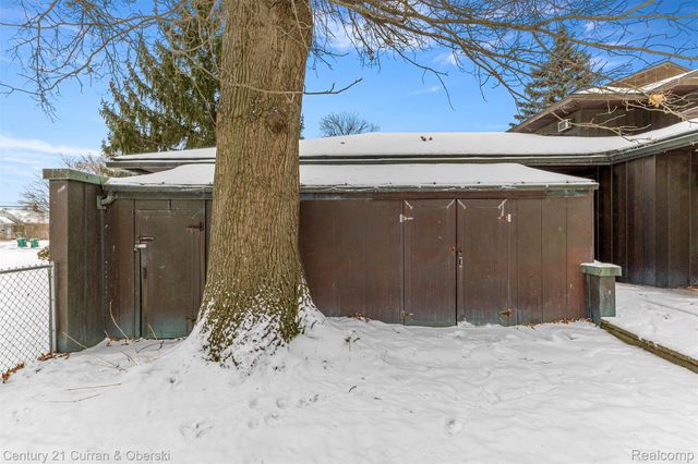 30150 Beechwood Street, Garden City, MI 48135