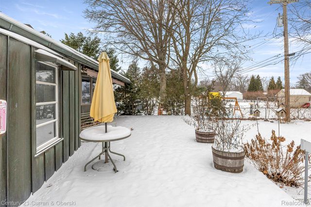 30150 Beechwood Street, Garden City, MI 48135