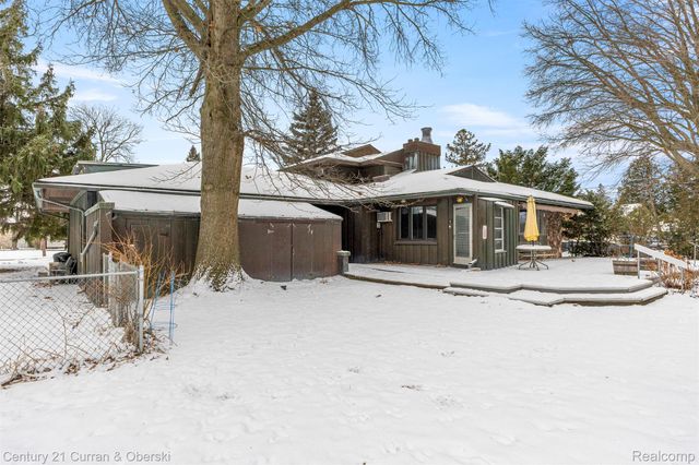 30150 Beechwood Street, Garden City, MI 48135