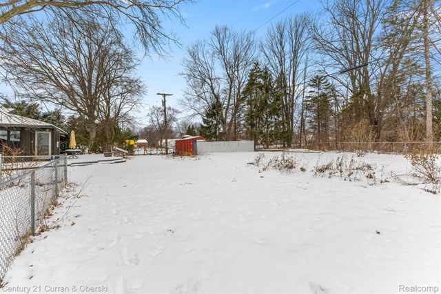 30150 Beechwood Street, Garden City, MI 48135