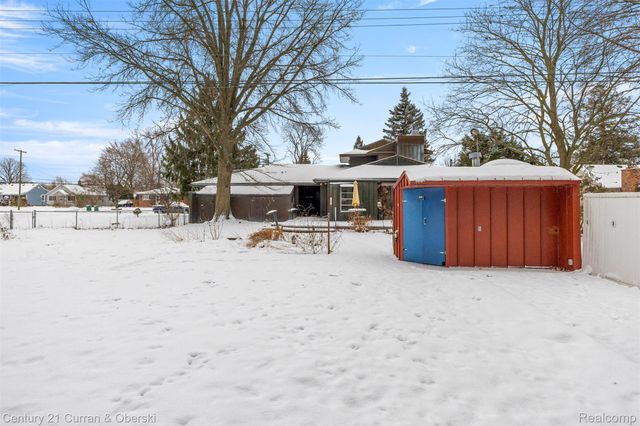 30150 Beechwood Street, Garden City, MI 48135