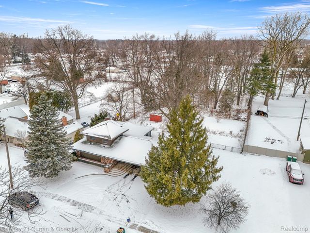 30150 Beechwood Street, Garden City, MI 48135