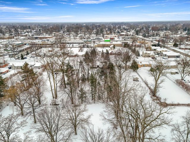 30150 Beechwood Street, Garden City, MI 48135