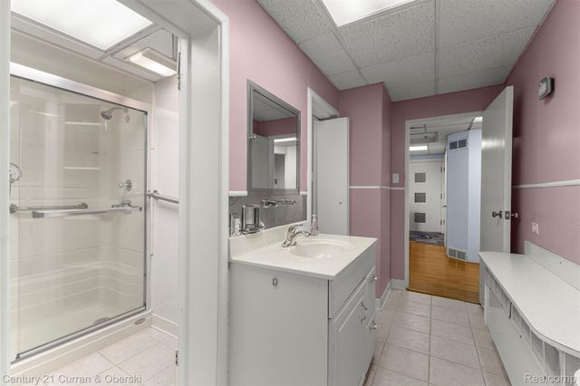 30150 Beechwood Street, Garden City, MI 48135