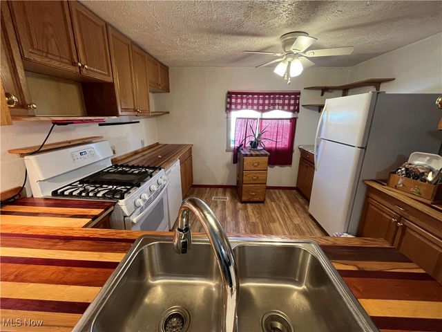 57894 Flamingo Road, Senecaville, OH 43780