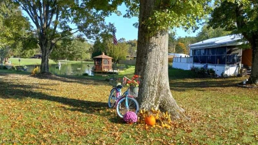 57894 Flamingo Road, Senecaville, OH 43780