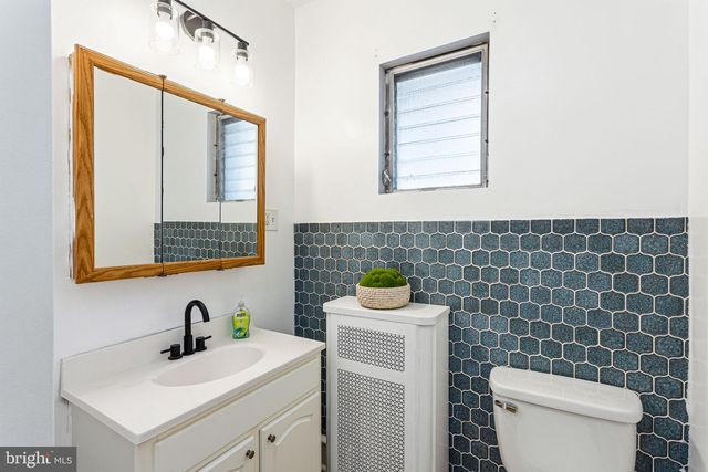 5214 SYLVESTER ST, Philadelphia, PA 19124