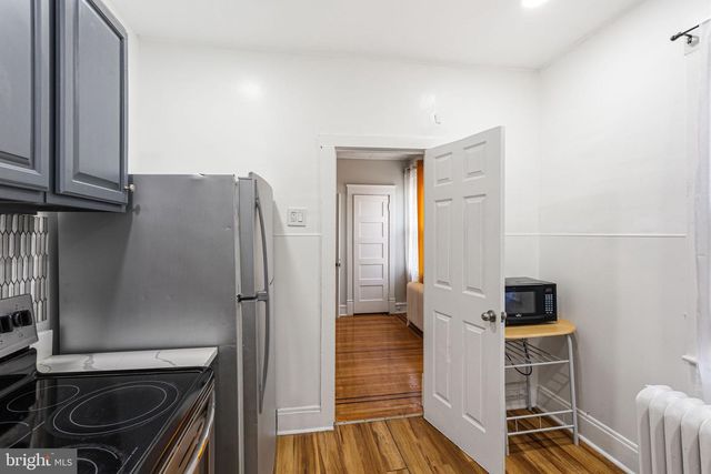 5214 SYLVESTER ST, Philadelphia, PA 19124