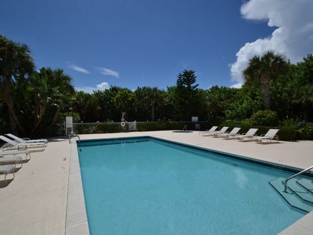 8820 S Sea Oaks Way 201, Vero Beach, FL 32963