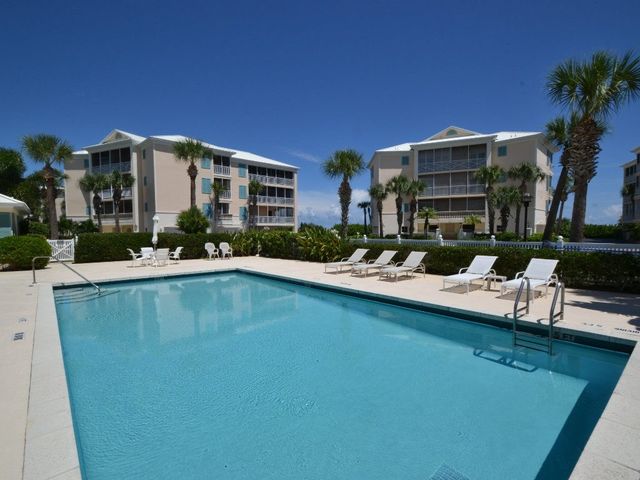 8820 S Sea Oaks Way 201, Vero Beach, FL 32963