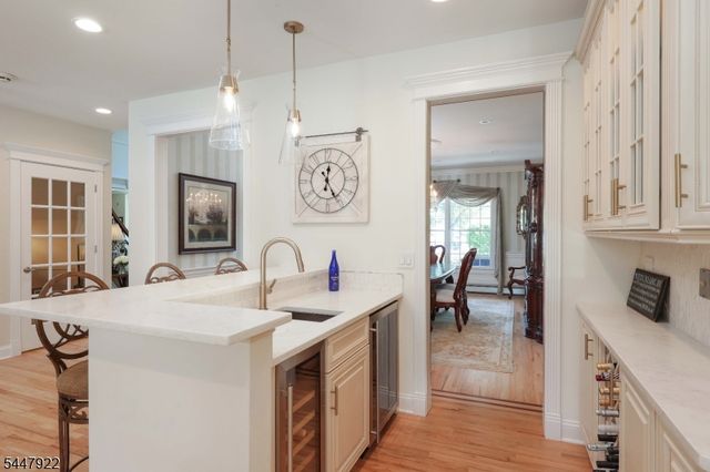 94 Hillcrest Dr, Clark Twp., NJ 07066
