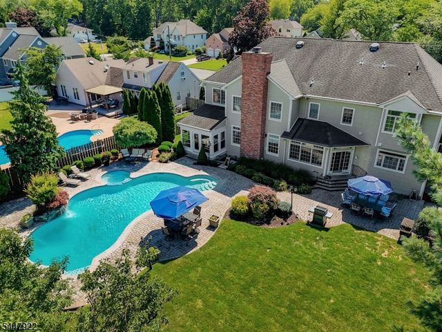 94 Hillcrest Dr, Clark Twp., NJ 07066