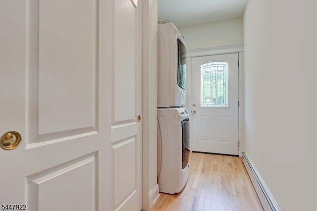 94 Hillcrest Dr, Clark Twp., NJ 07066