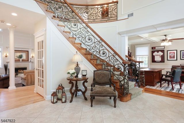 94 Hillcrest Dr, Clark Twp., NJ 07066