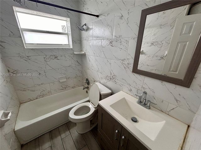 3070 NW 12th Court 12, Fort Lauderdale, FL 33311