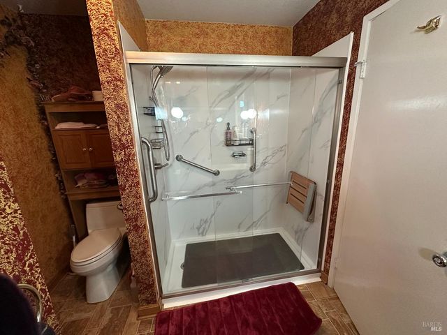 554 Keys Blvd, Clearlake Oaks, CA 95423