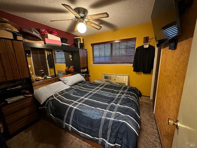 554 Keys Blvd, Clearlake Oaks, CA 95423