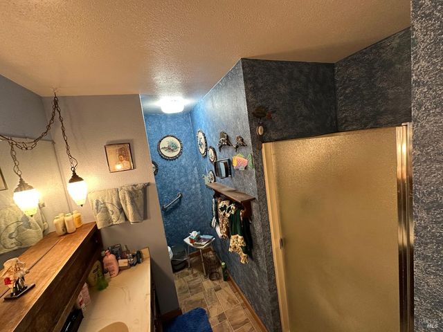 554 Keys Blvd, Clearlake Oaks, CA 95423