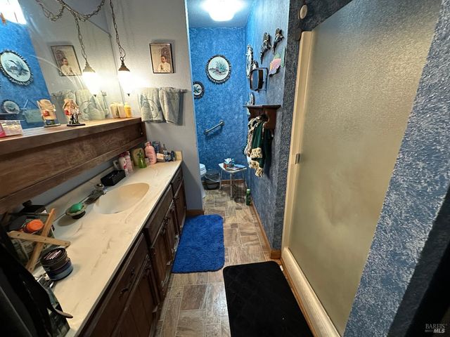 554 Keys Blvd, Clearlake Oaks, CA 95423