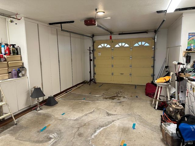 554 Keys Blvd, Clearlake Oaks, CA 95423