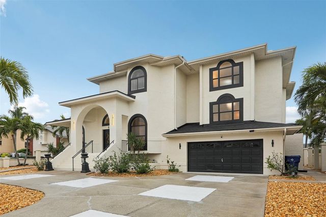 120 8TH STREET E, Tierra Verde, FL 33715