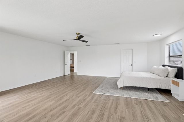 120 8TH STREET E, Tierra Verde, FL 33715