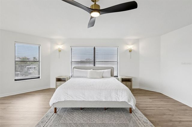 120 8TH STREET E, Tierra Verde, FL 33715