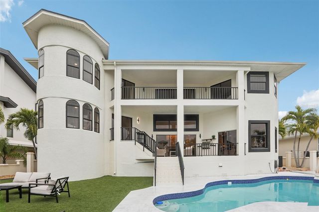 120 8TH STREET E, Tierra Verde, FL 33715