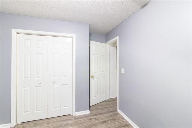 808 SE 19th Street, Oak Grove, MO 64075