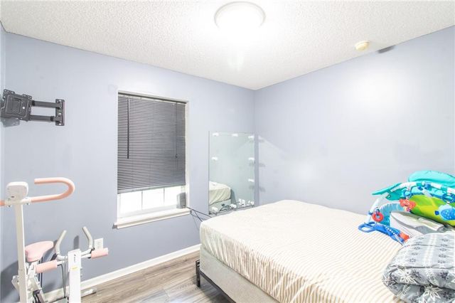 808 SE 19th Street, Oak Grove, MO 64075