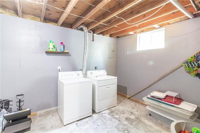 808 SE 19th Street, Oak Grove, MO 64075