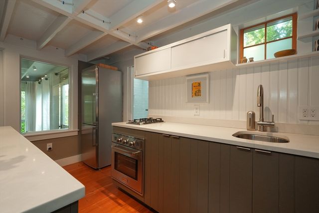 262-A Bradford St 2, Provincetown, MA 02657