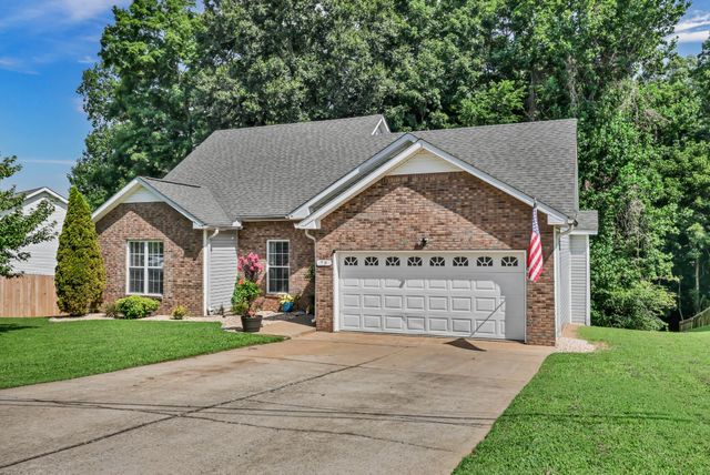 79 West Dr, Clarksville, TN 37040