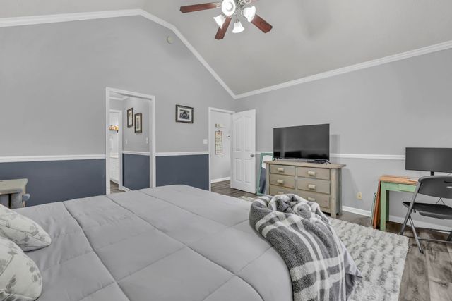 79 West Dr, Clarksville, TN 37040